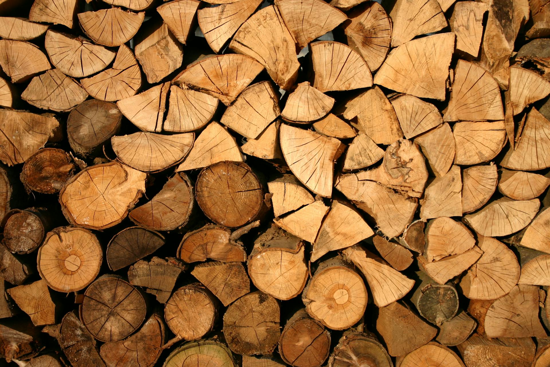 A Global Guide to Wood Stacking: Traditional Methods Around the World
